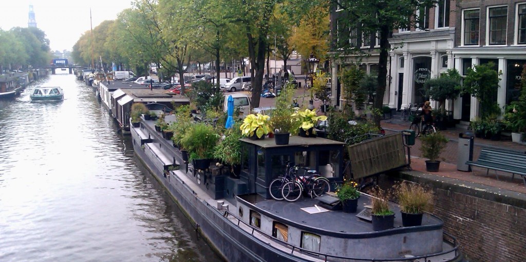 Canal living